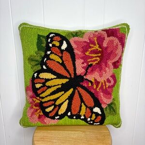 🦋Plow & Hearth Needlepoint Latch Hook Pillow Butterfly Summer Decor Vintage Look